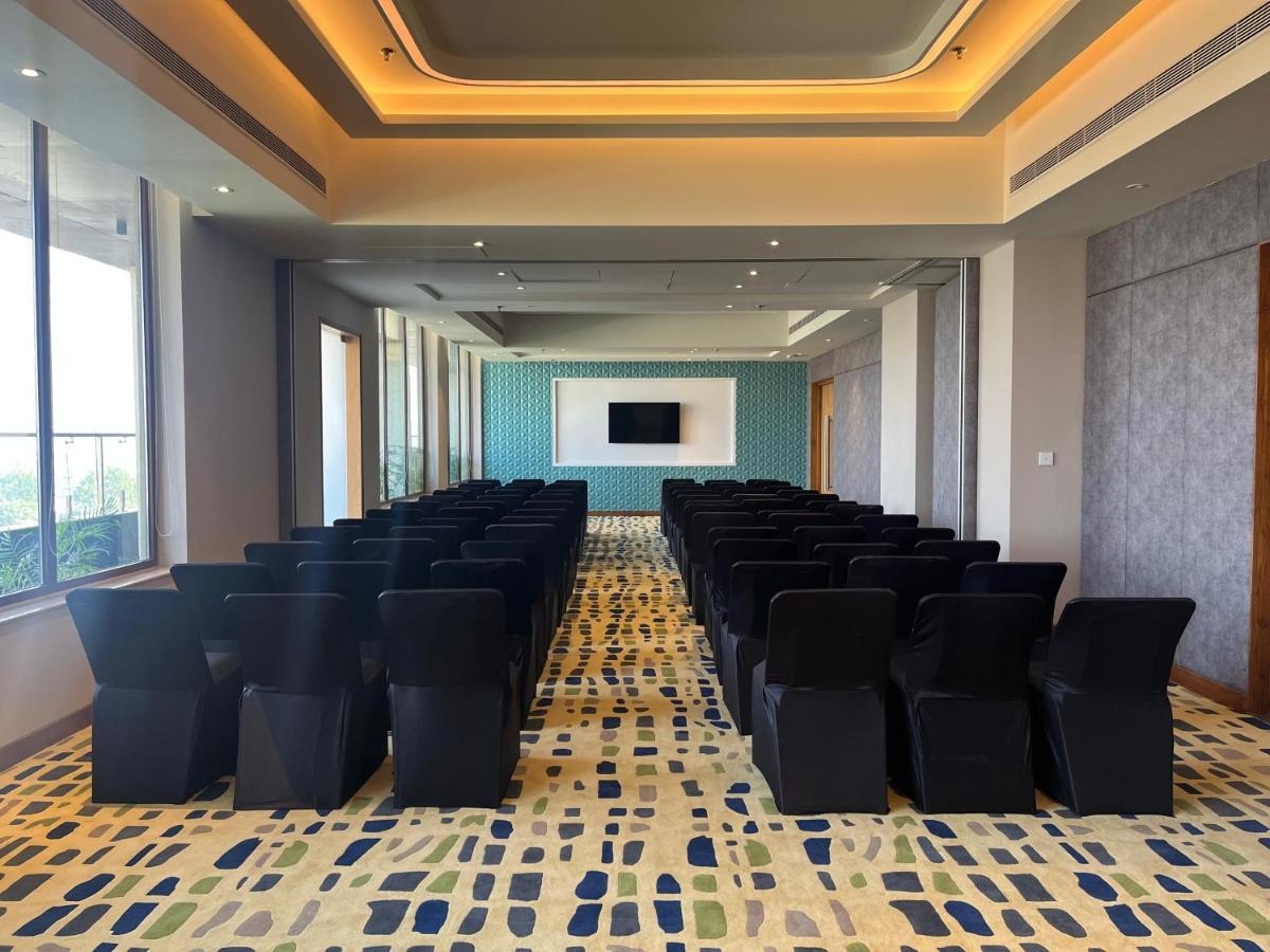 Ramada Encore By Wyndham Amritsar Airport Exterior photo